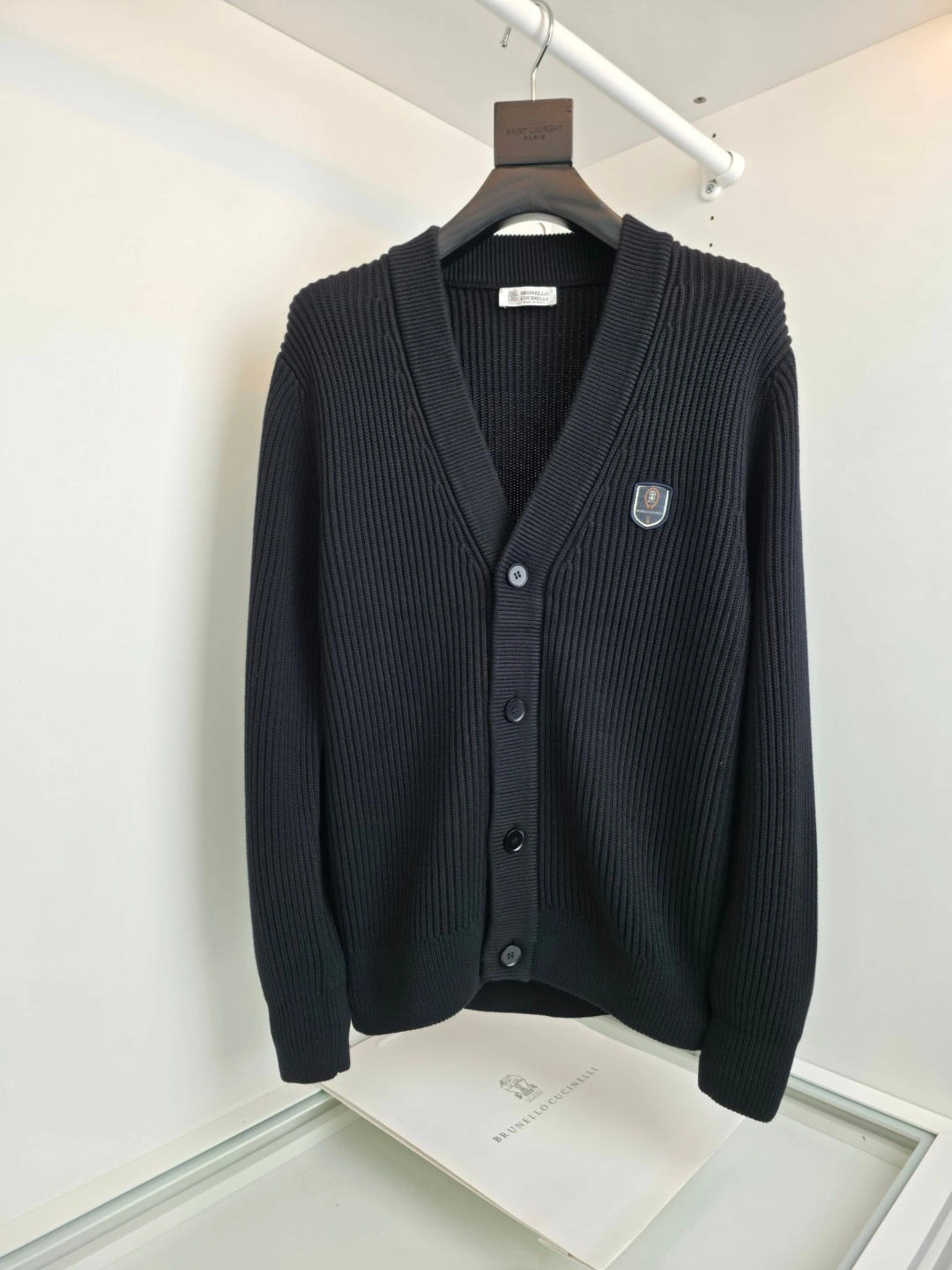 wg.luxury-- 2ru9588o wool embroidery 2colour item: E-F443J1818-2H